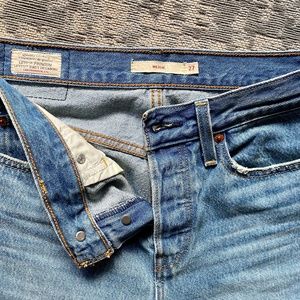 Levi’s Wedgie Icon Jean Sz 27